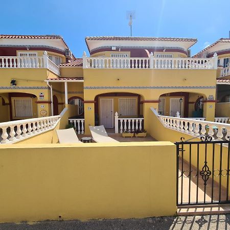 2 Bedroom Property In Closed Urbanisation Τορεβιέχα Εξωτερικό φωτογραφία