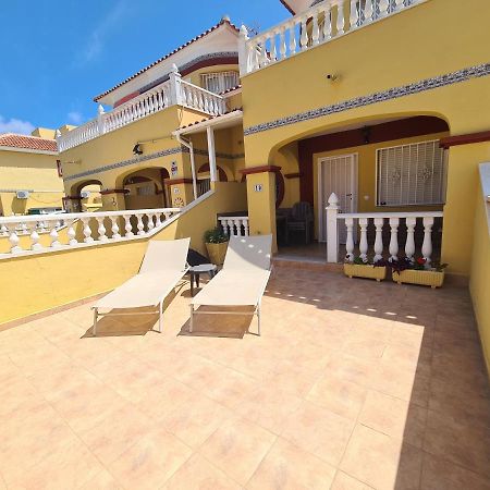 2 Bedroom Property In Closed Urbanisation Τορεβιέχα Εξωτερικό φωτογραφία