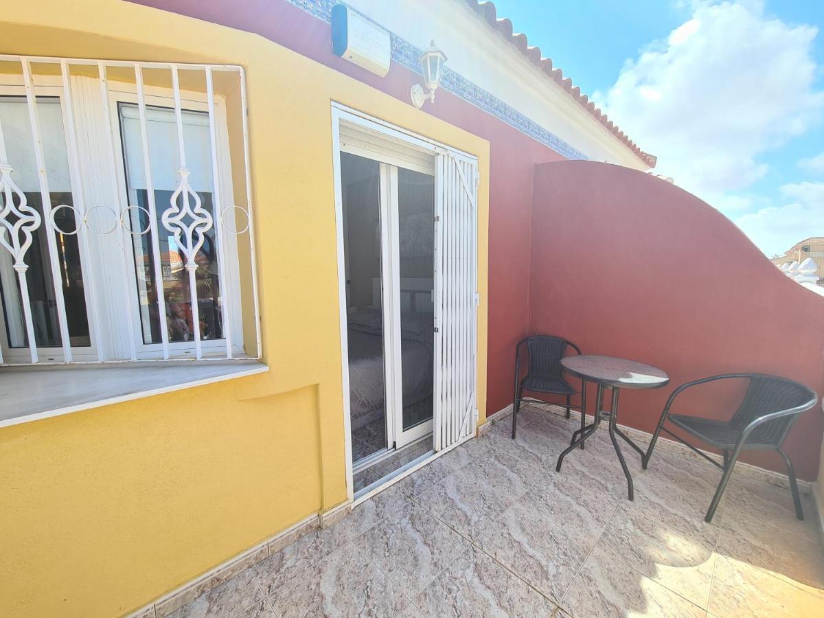 2 Bedroom Property In Closed Urbanisation Τορεβιέχα Εξωτερικό φωτογραφία