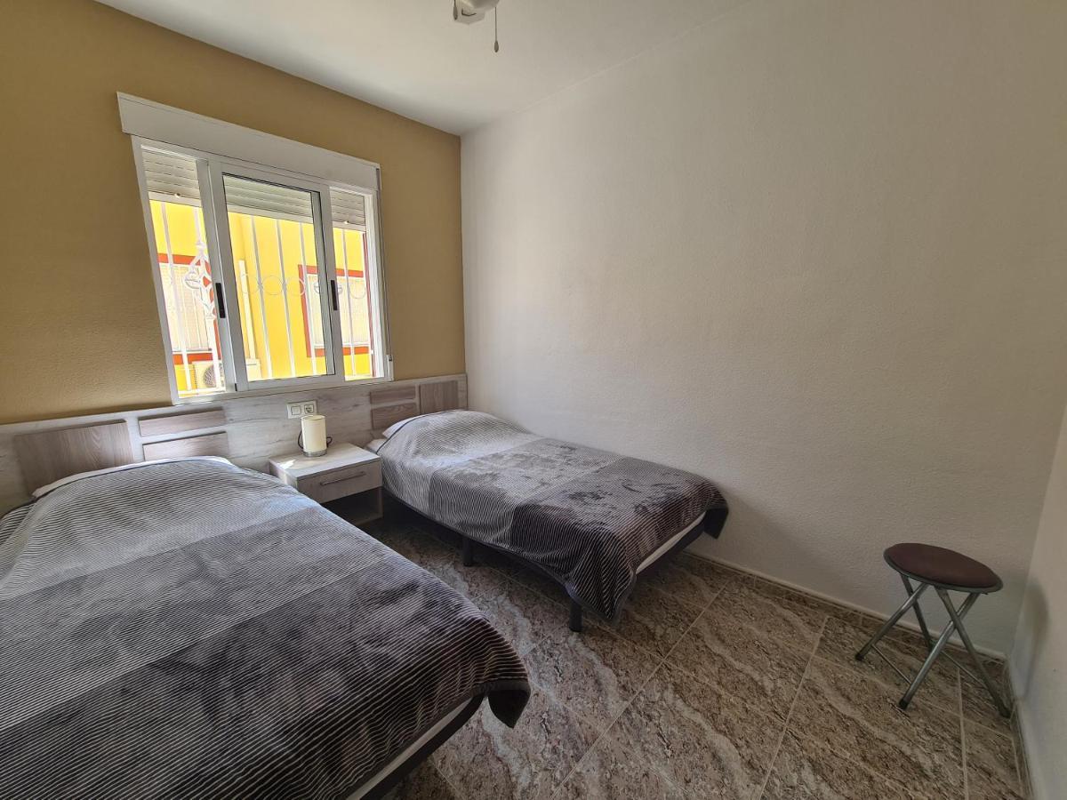 2 Bedroom Property In Closed Urbanisation Τορεβιέχα Εξωτερικό φωτογραφία